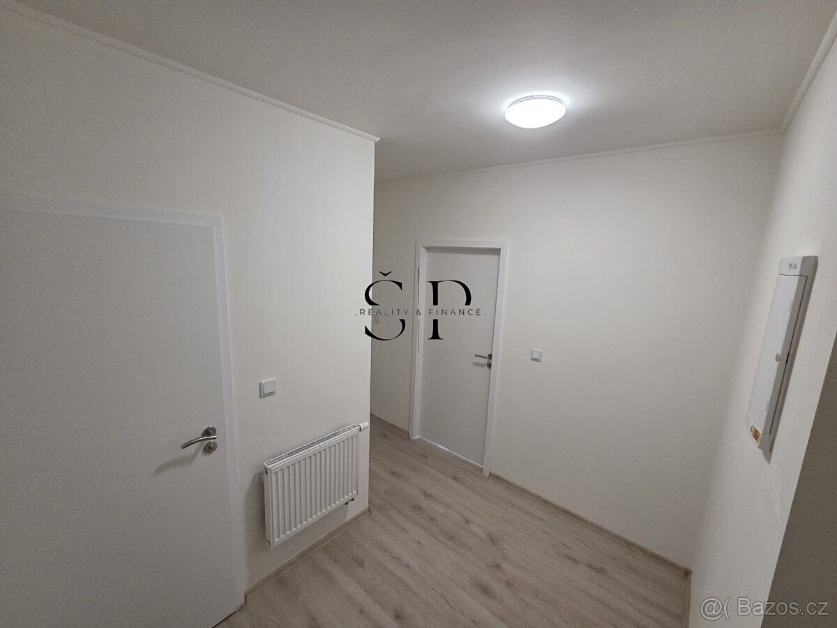 Pronájem bytu 1+1 41 m² – fotografie 4