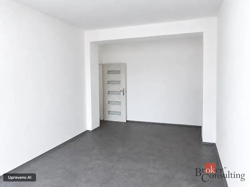 Prodej bytu 2+1 52 m², Jirkov – náhled fotky 2