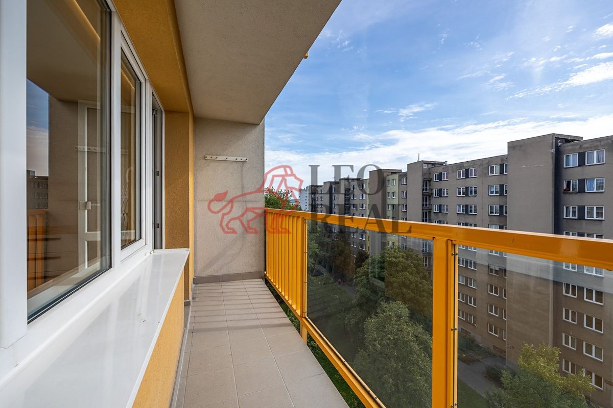 Pronájem bytu 4+kk 81 m² – fotografie 2