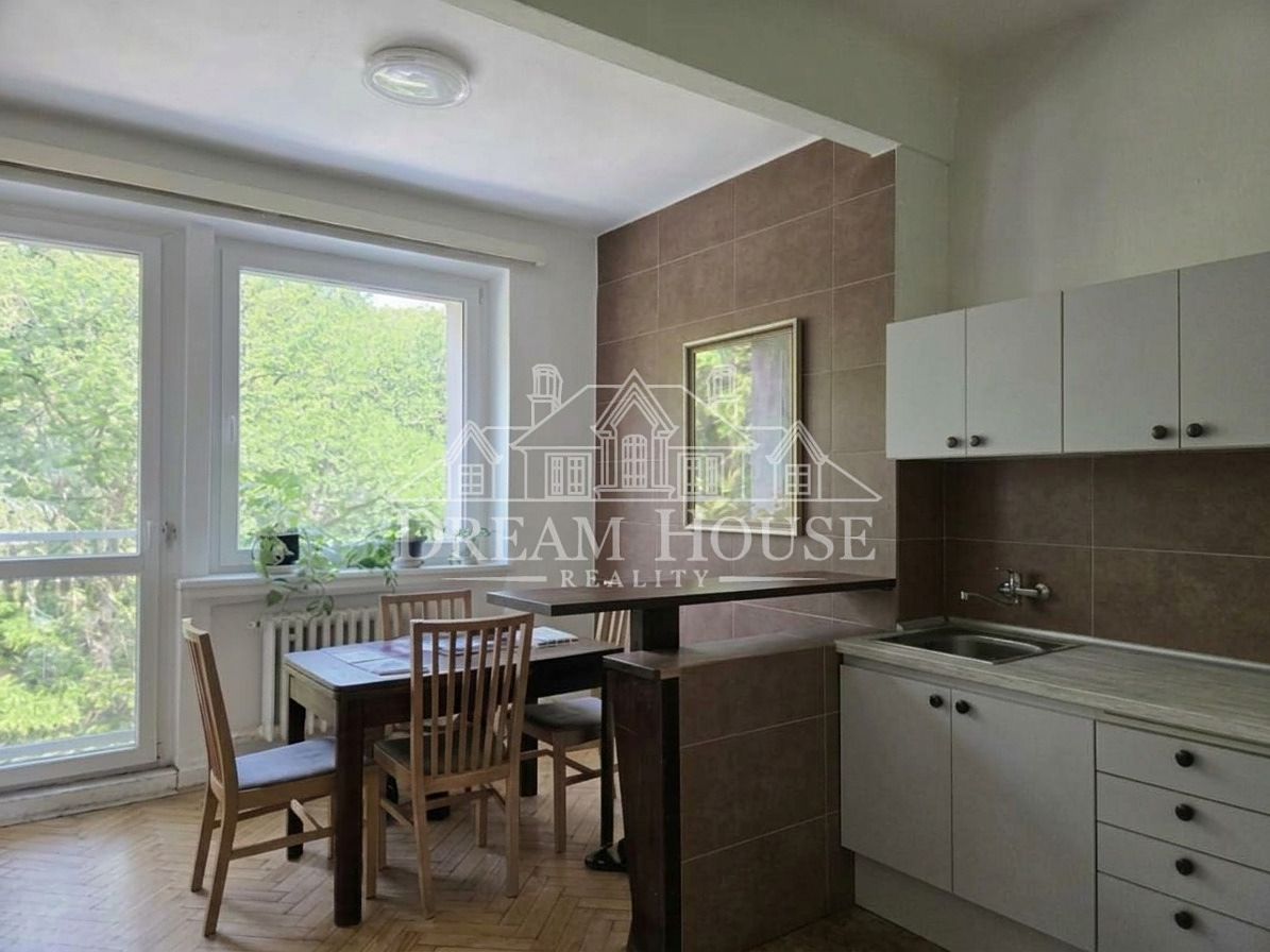 Pronájem bytu 2+1 75 m² – fotografie 3