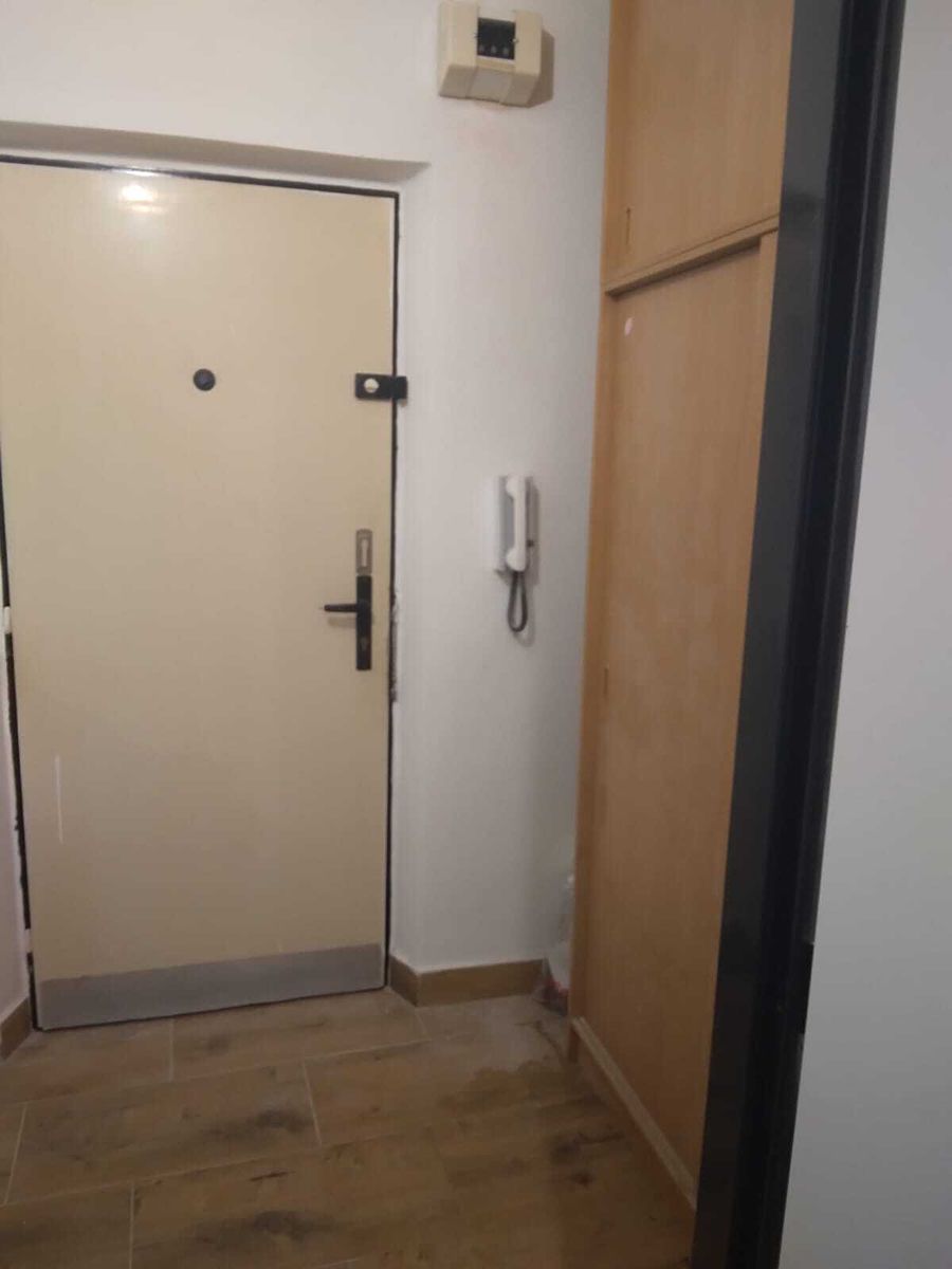 Pronájem bytu 1+kk 29 m² – fotografie 2