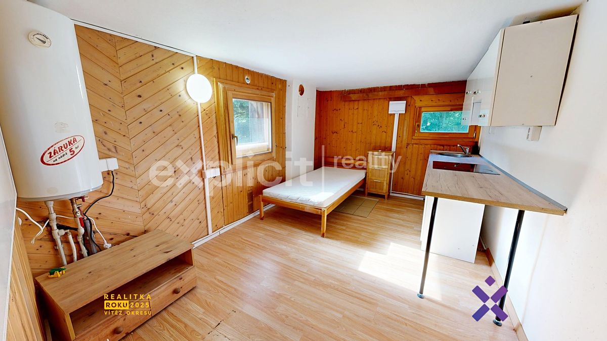 Pronájem bytu 1+kk 17 m² – fotografie 2