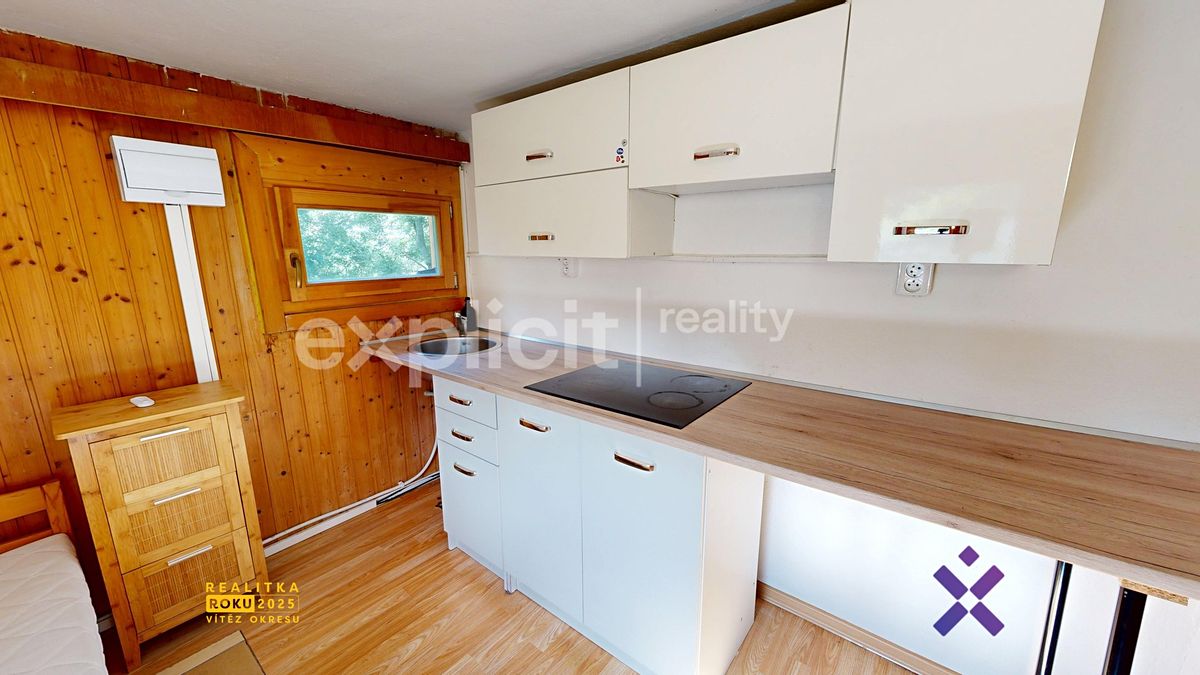 Pronájem bytu 1+kk 17 m² – fotografie 3