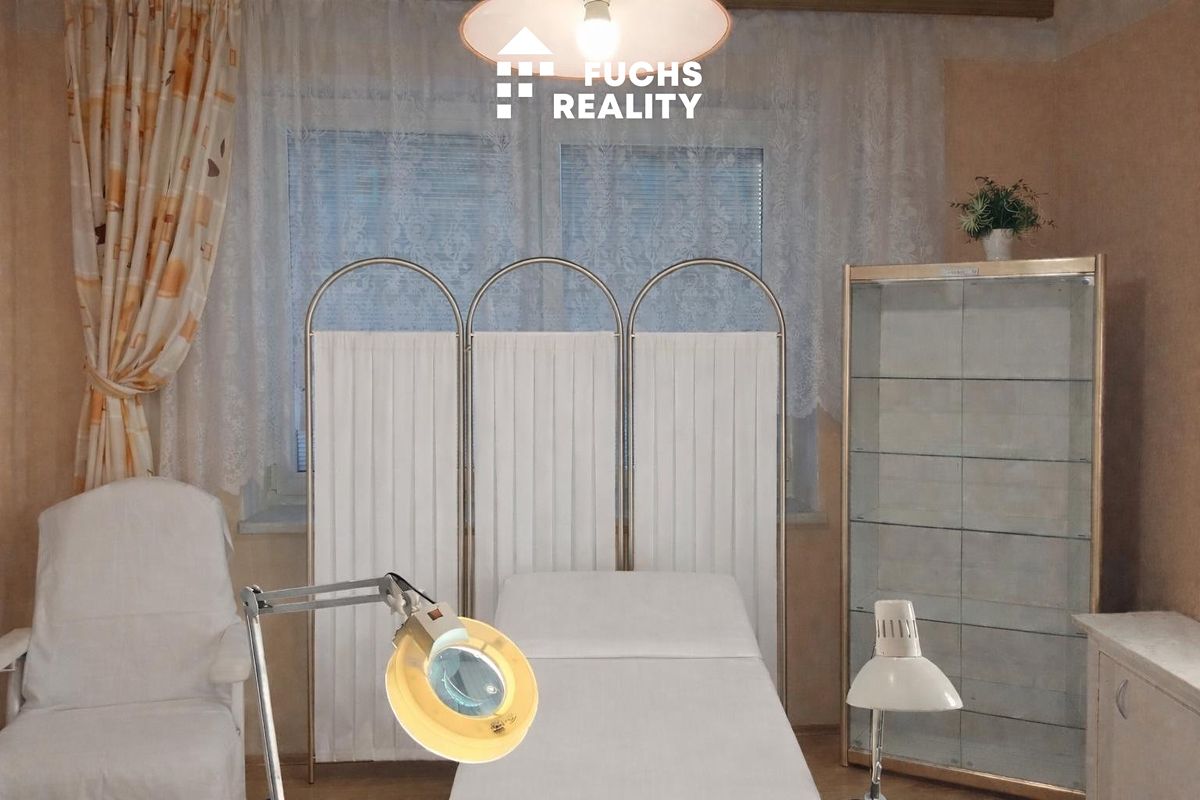 Pronájem obchodního prostoru 12 m²