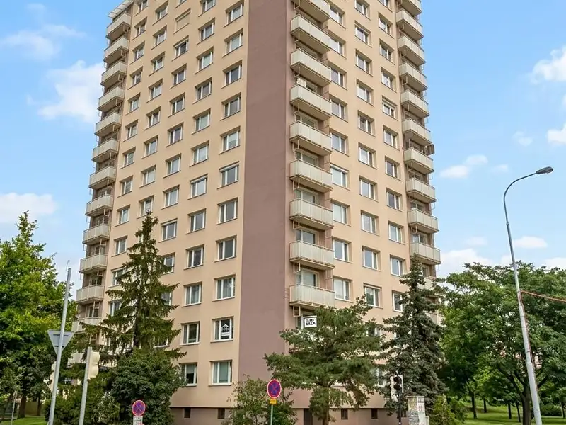 Prodej bytu 3+1 72 m², Praha – náhled fotky 1