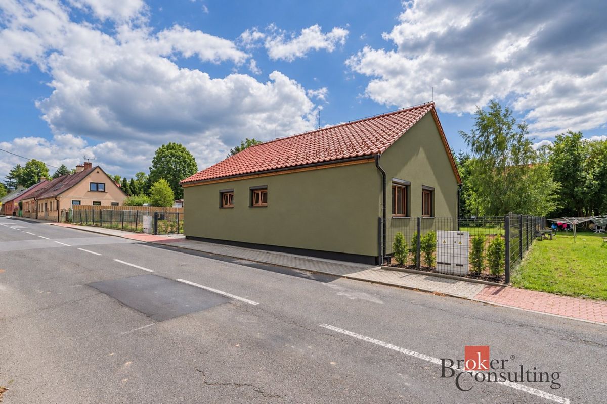Prodej rodinného domu 95 m², pozemek 779 m² – fotografie 4