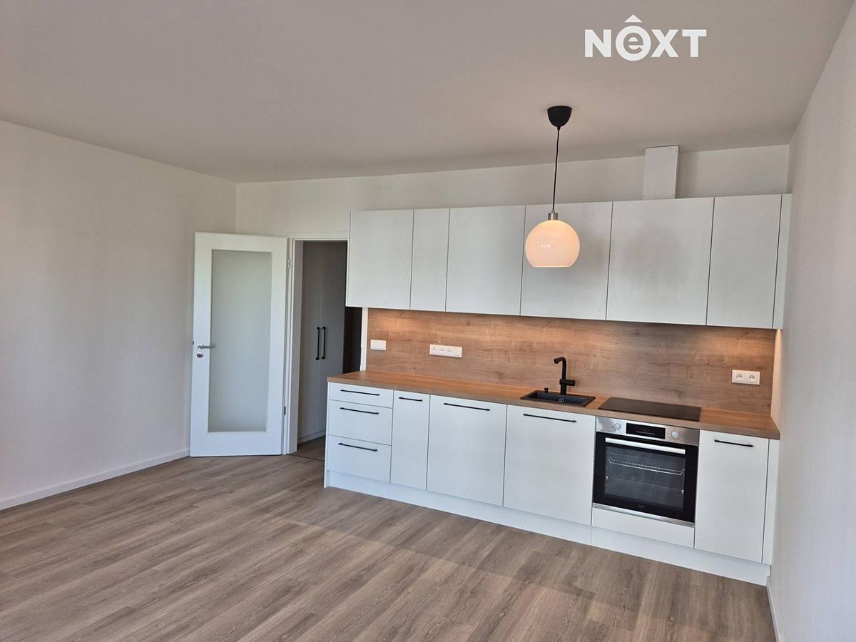 Pronájem bytu 1+kk 31 m² – fotografie 2