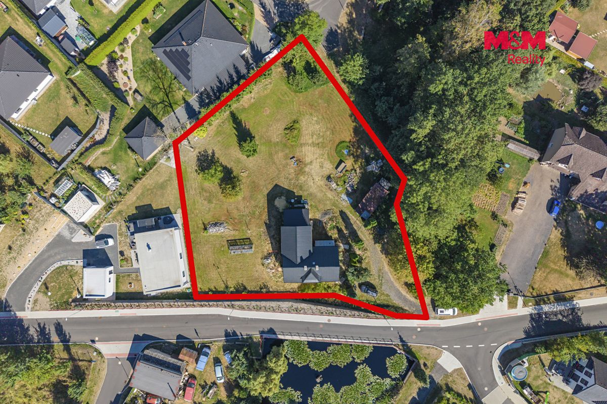 Prodej rodinného domu 267 m², pozemek 2668 m² – fotografie 2