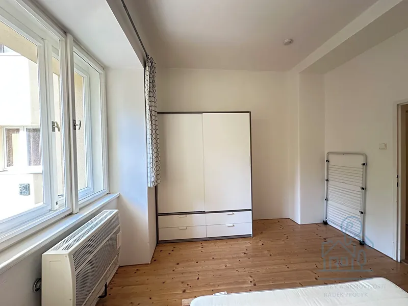 Pronájem bytu 2+1 54 m² Adamovská, Praha - Michle – foto 4