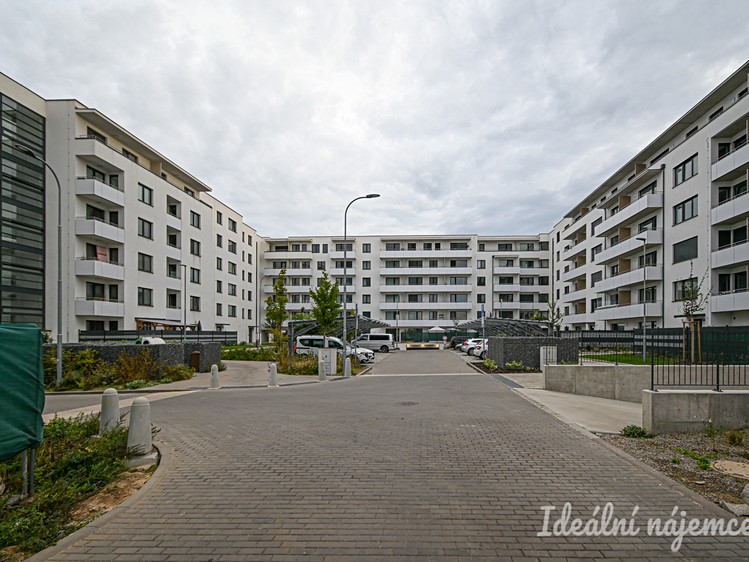 Квартира 1+kk на продаж, 34 м² (13 з 16)