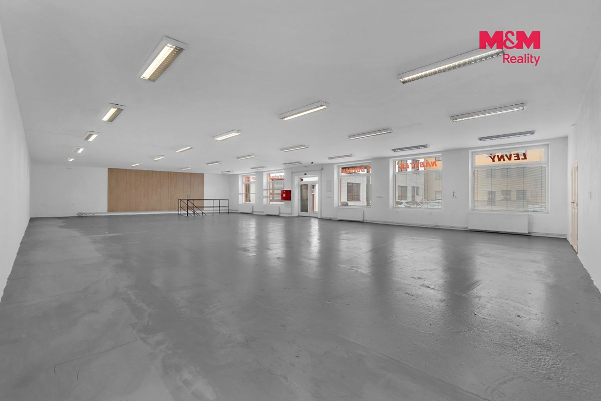 Prodej obchodního prostoru 498 m² – fotografie 2