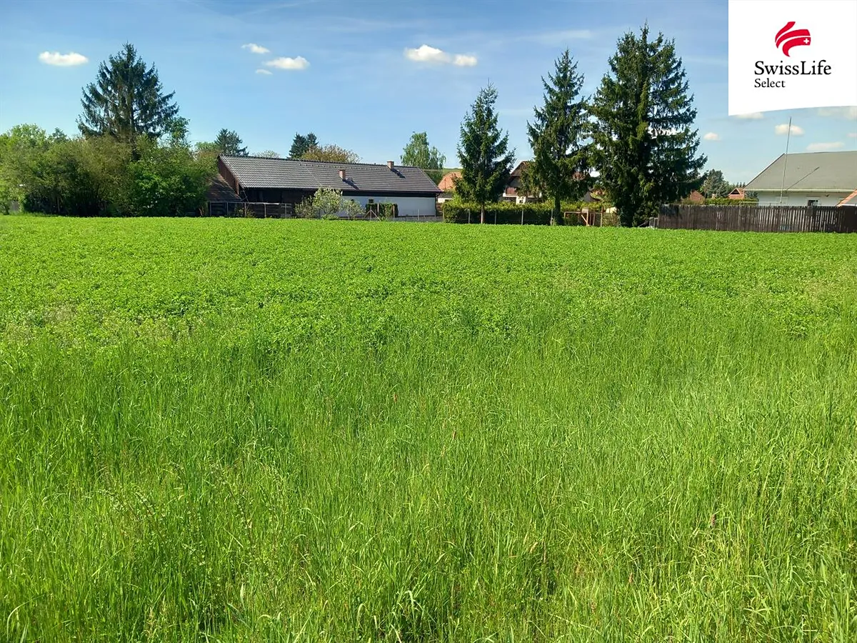 Prodej komerčního pozemku 1053 m²