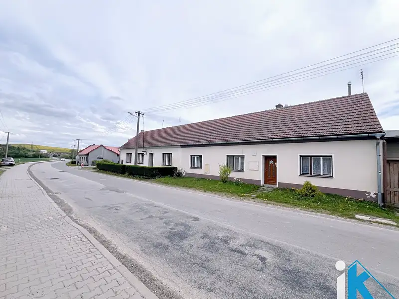 Prodej rodinného domu 85 m², pozemek 382 m², Ptení – náhled fotky 1