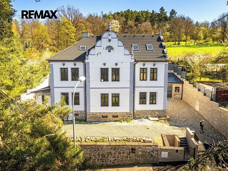 Prodej domu, 550 m² (1 z 37)