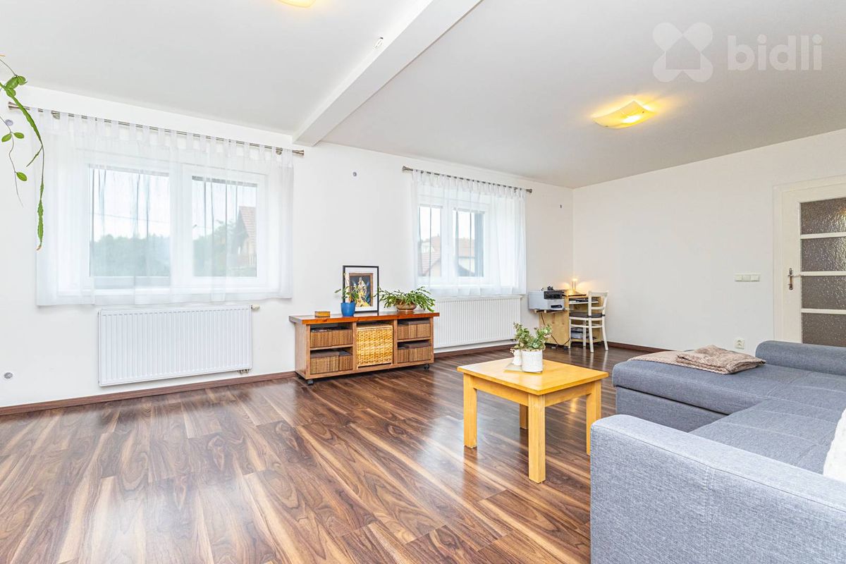 Prodej rodinného domu 150 m², pozemek 2106 m² – fotografie 5
