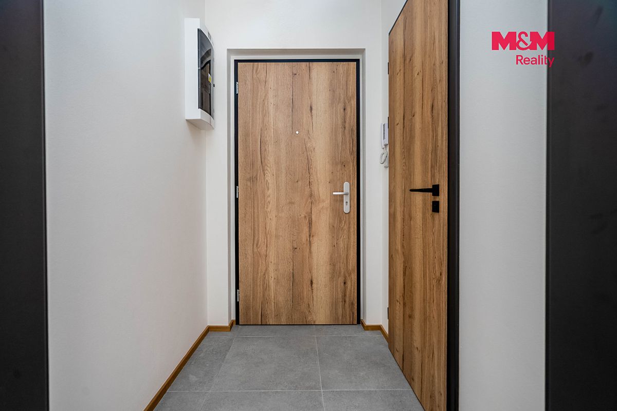 Pronájem bytu 1+kk 22 m² – fotografie 4