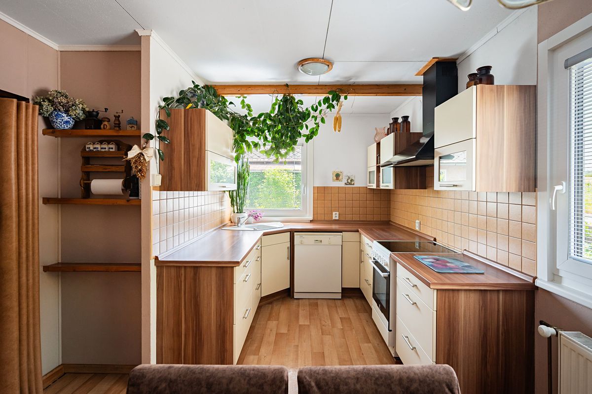 Prodej vícegeneračního domu 244 m², pozemek 948 m² – fotografie 3