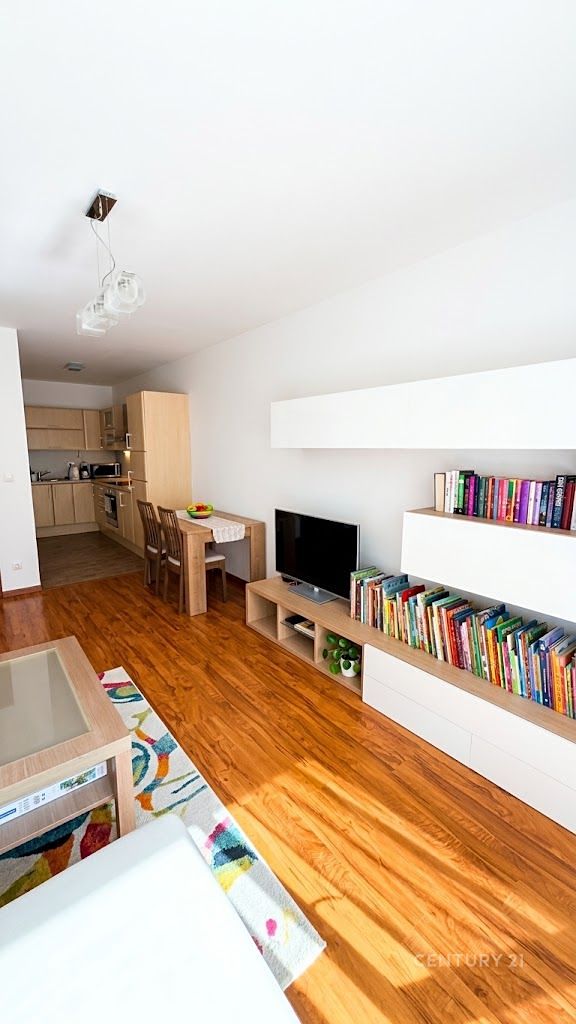 Pronájem bytu 2+kk 50 m² – fotografie 4