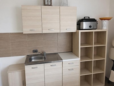 Комерційне приміщення в оренду, 15 м² (2 з 4)
