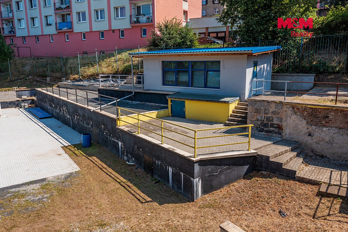 Prodej stavebního pozemku 1706 m² – fotografie 2