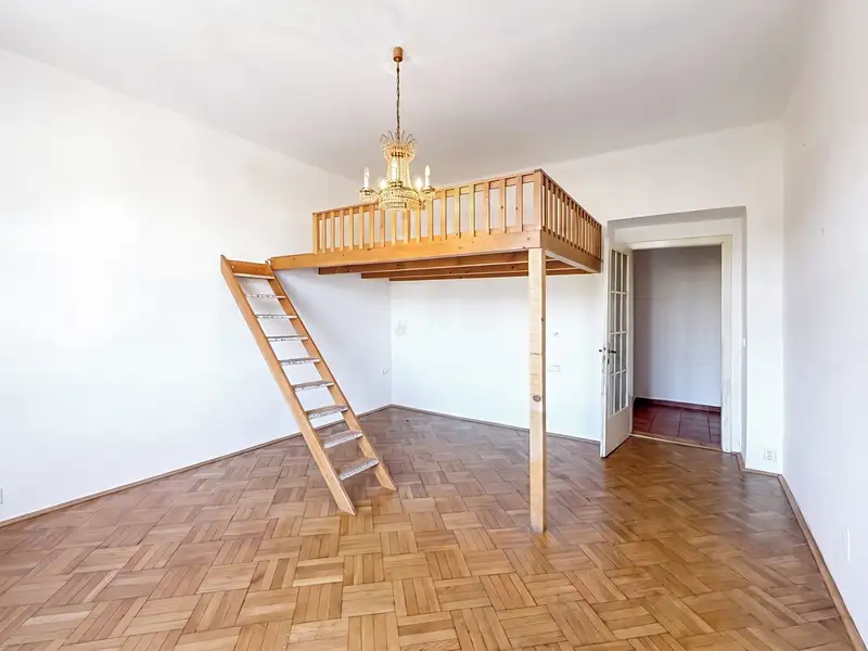 Prodej bytu 1+1 57 m², Praha – náhled fotky 1