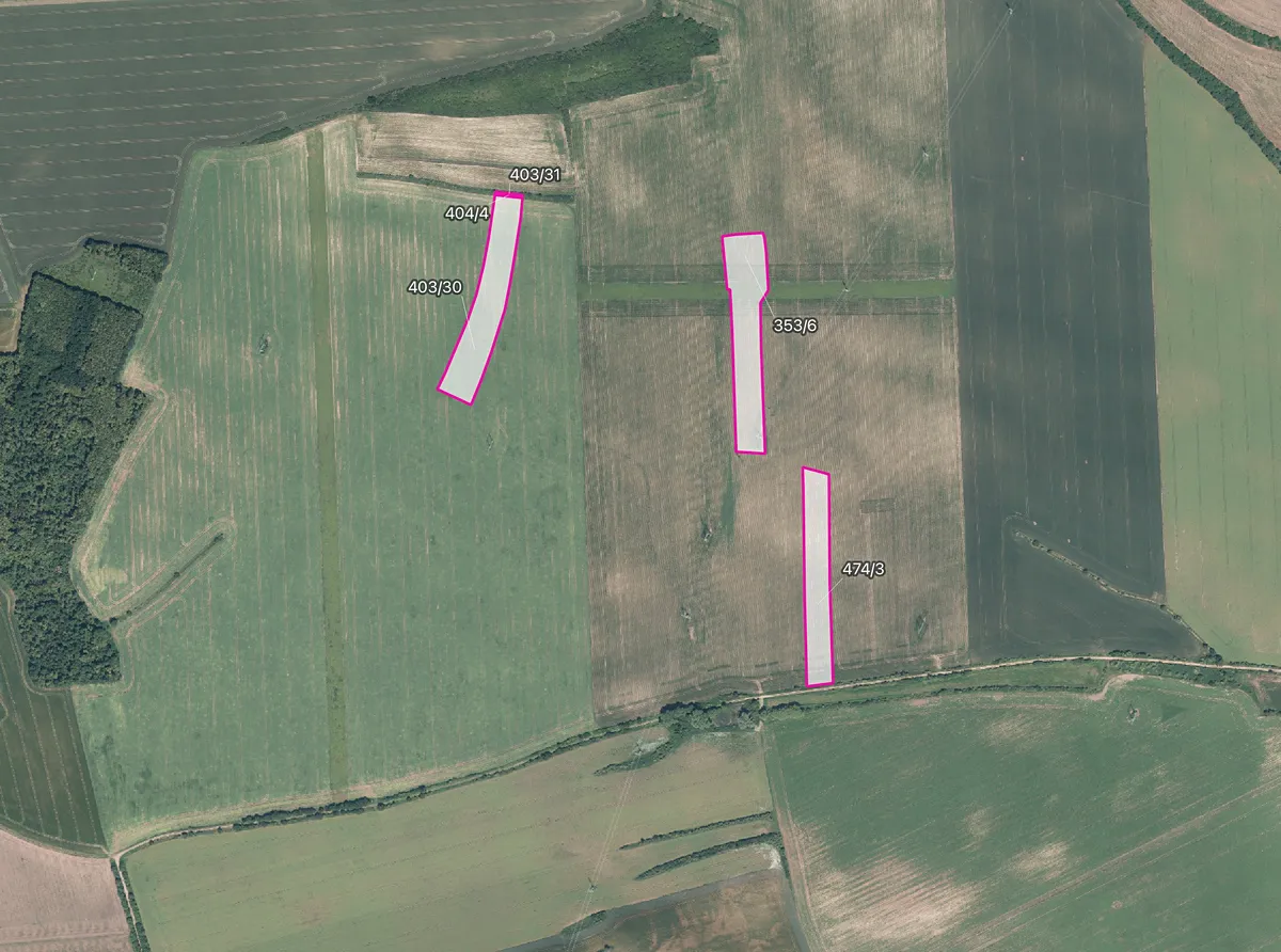 Prodej pole 39127 m²