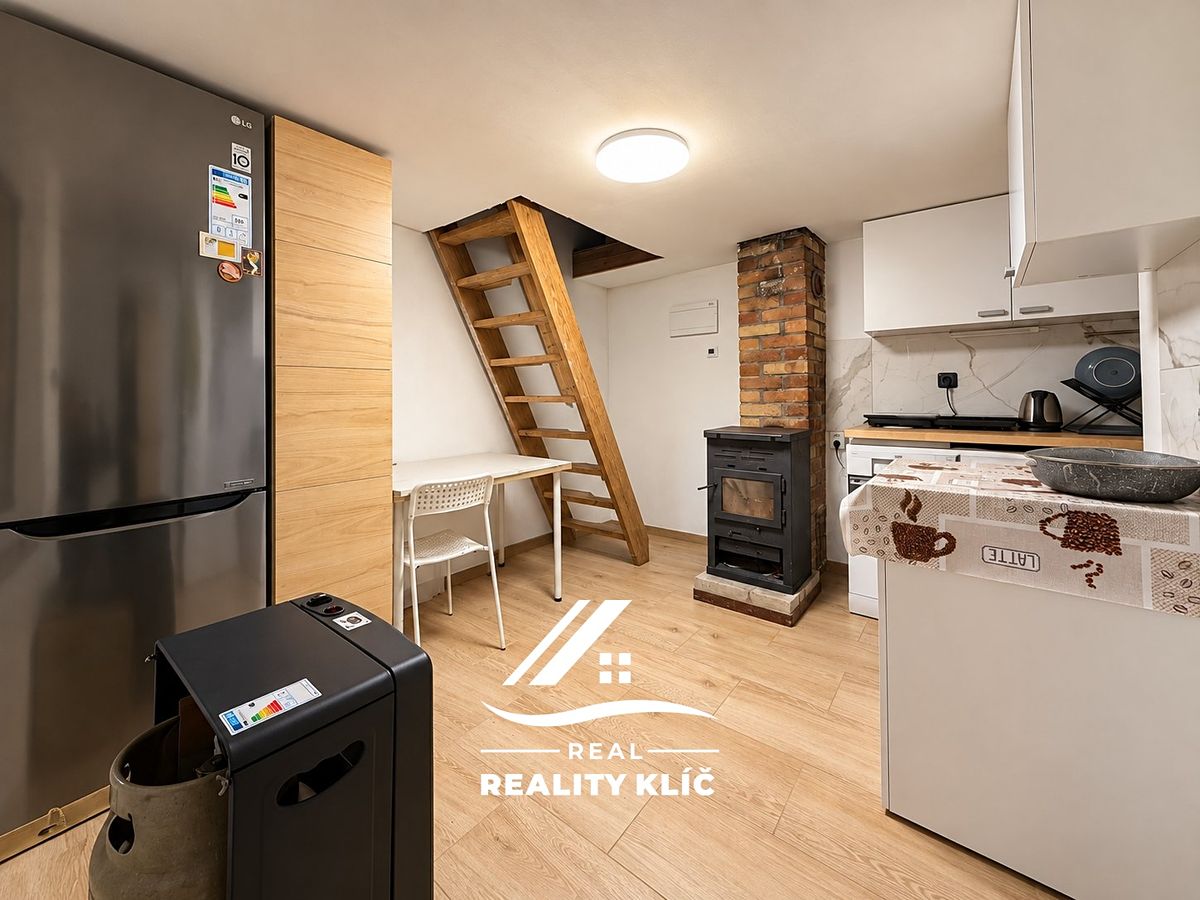 Pronájem bytu 2+kk 27 m² – fotografie 5