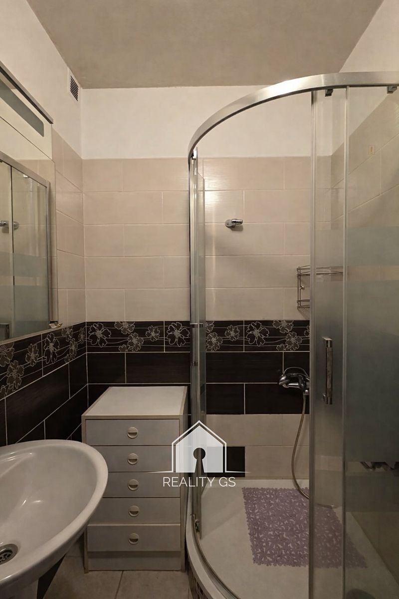 Pronájem bytu 2+1 54 m² – fotografie 4