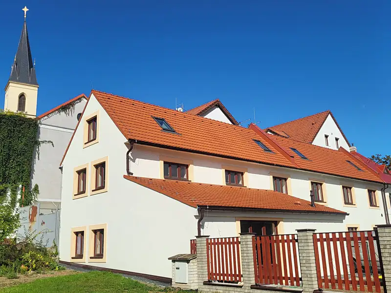 Prodej rodinného domu 163 m², pozemek 170 m², Praha – náhled fotky 1