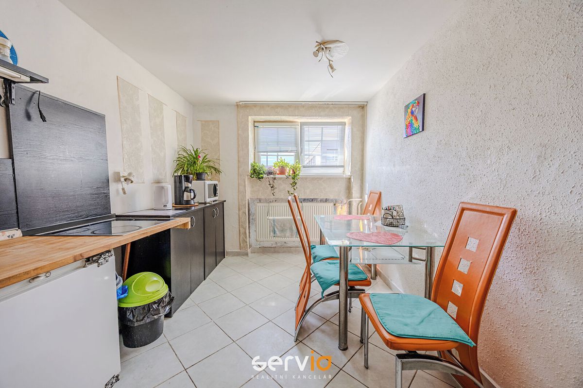 Pronájem bytu 2+1 90 m²