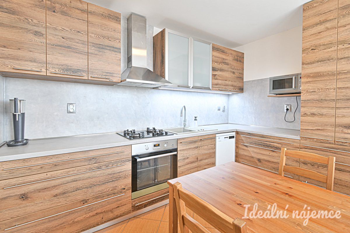 Pronájem bytu 2+1 58 m²