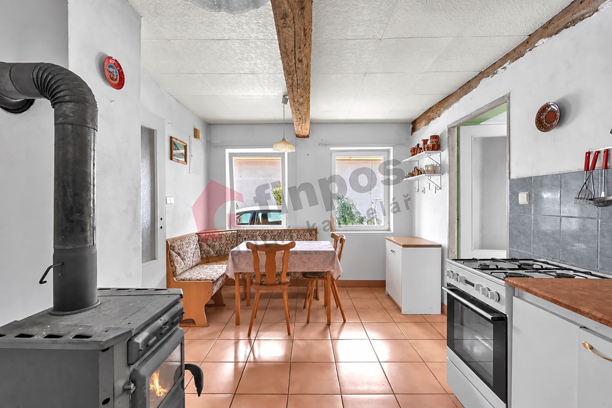 Prodej rodinného domu 68 m², pozemek 592 m² – fotografie 3
