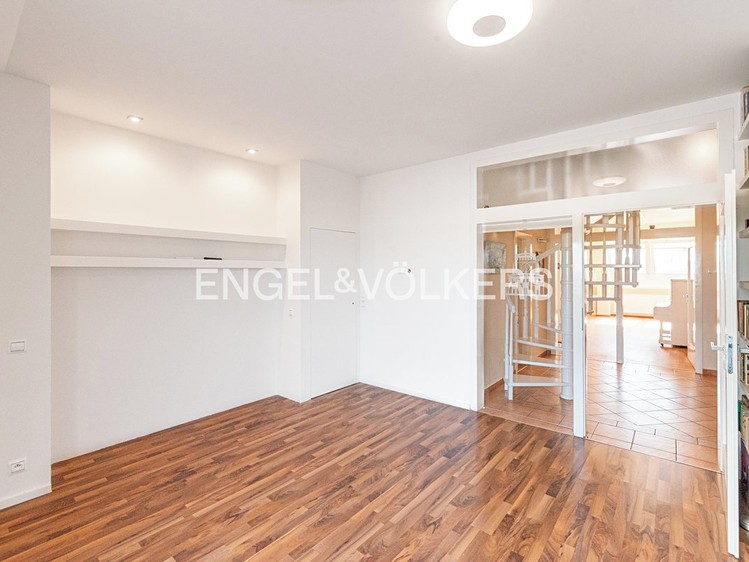 Квартира 4+kk в оренду, 150 м² (13 з 17)