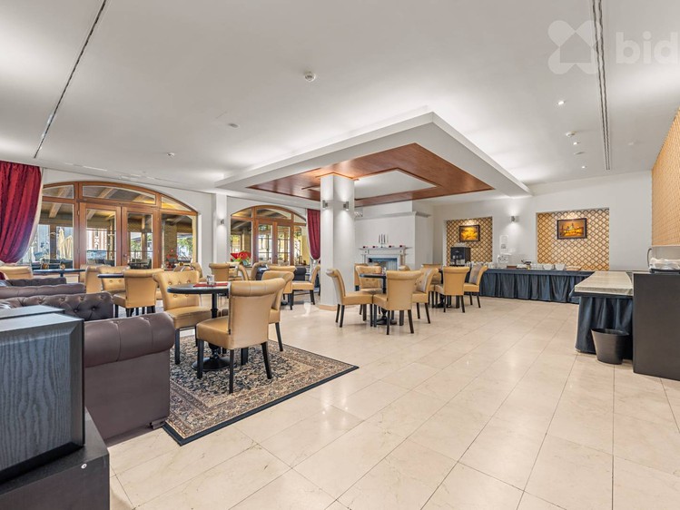 Комерційне приміщення на продаж, 1 300 м² (4 з 17)