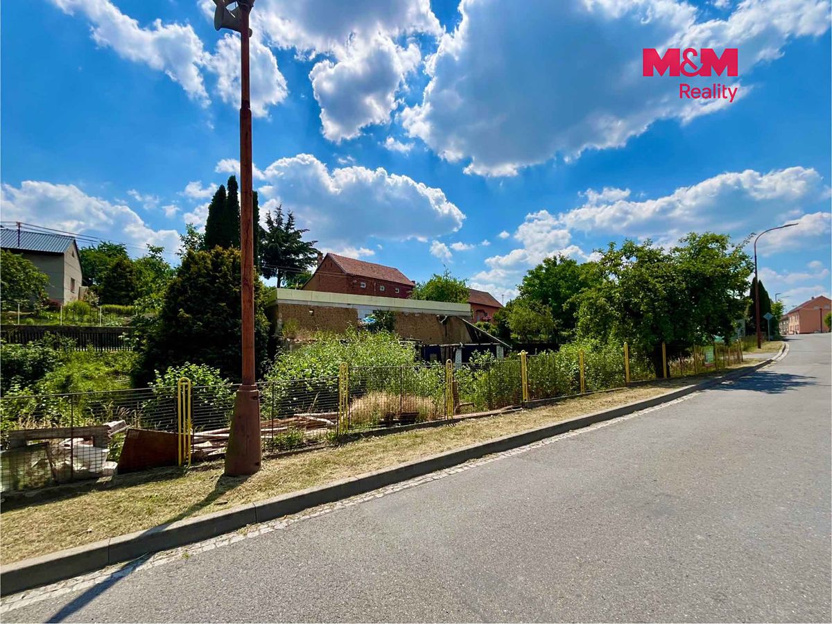 Prodej stavebního pozemku 212 m² – fotografie 2
