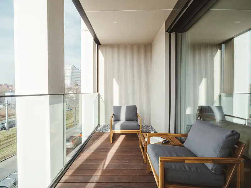 Prodej bytu 1+kk 44 m², Praha – náhled fotky 2