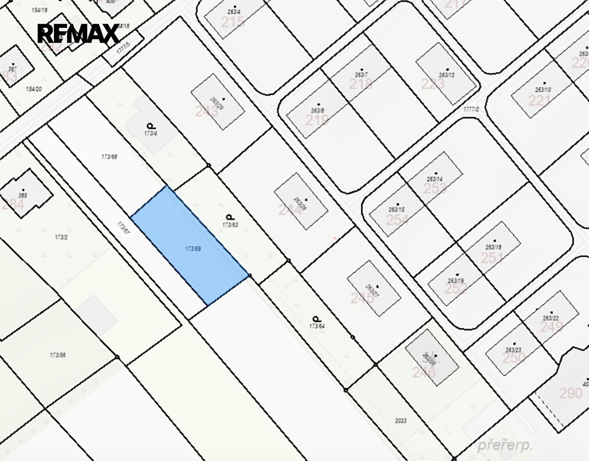 Prodej stavebního pozemku 679 m² – fotografie 3