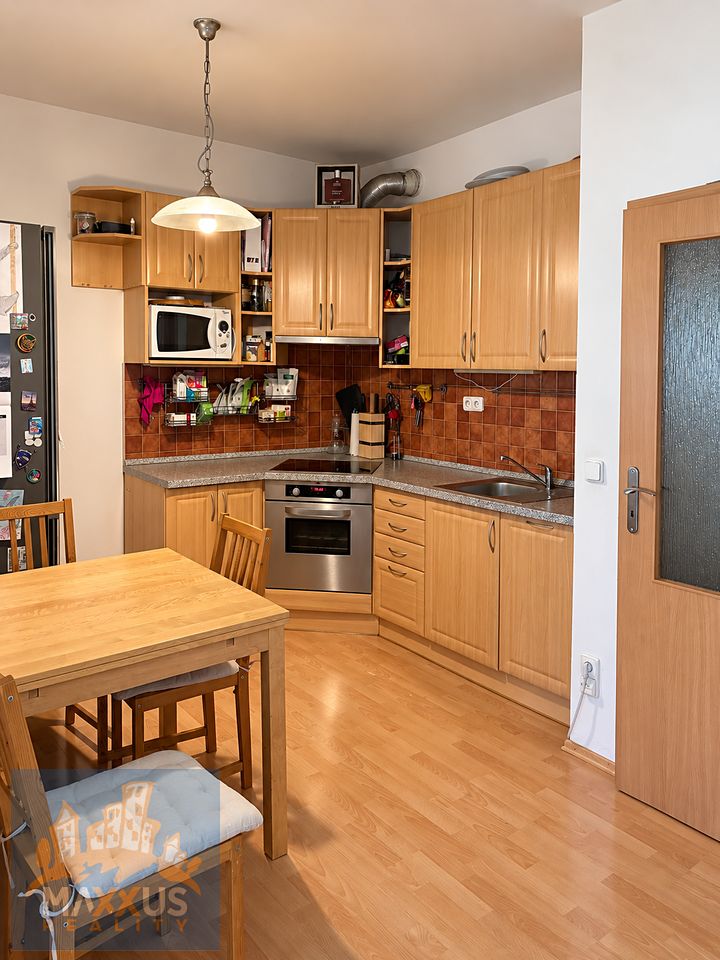 Pronájem bytu 2+kk 65 m² – fotografie 3