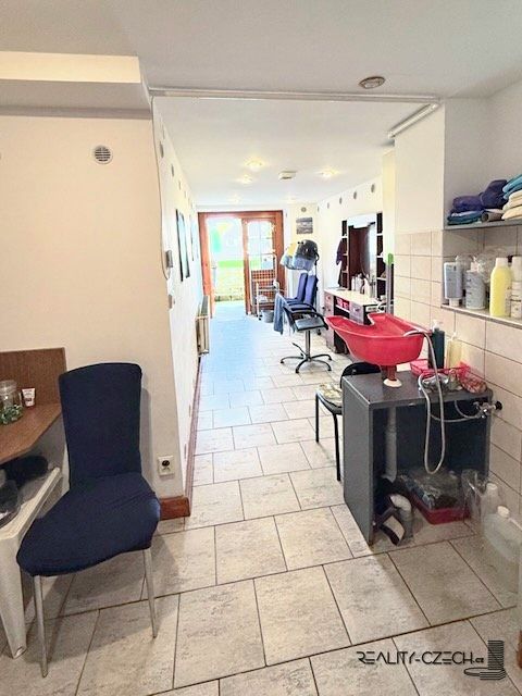 Prodej obchodního prostoru 16 m² – fotografie 3
