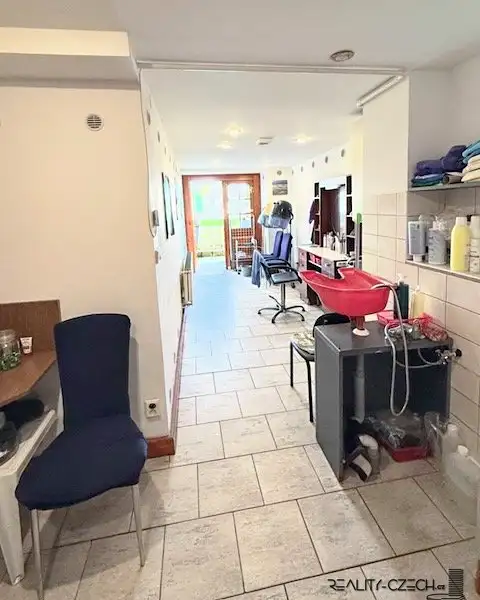 Prodej obchodního prostoru 16 m², Cheb – náhled fotky 3