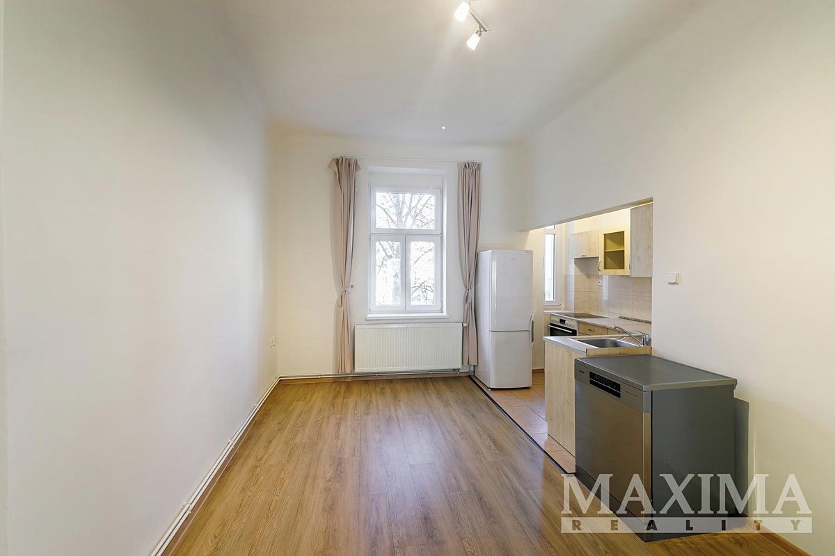 Pronájem bytu 2+kk 50 m² – fotografie 2