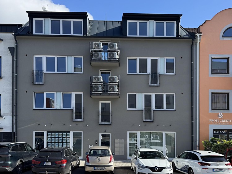 Wohnung 1+kk zur Miete, 36 m² (1 von 27)