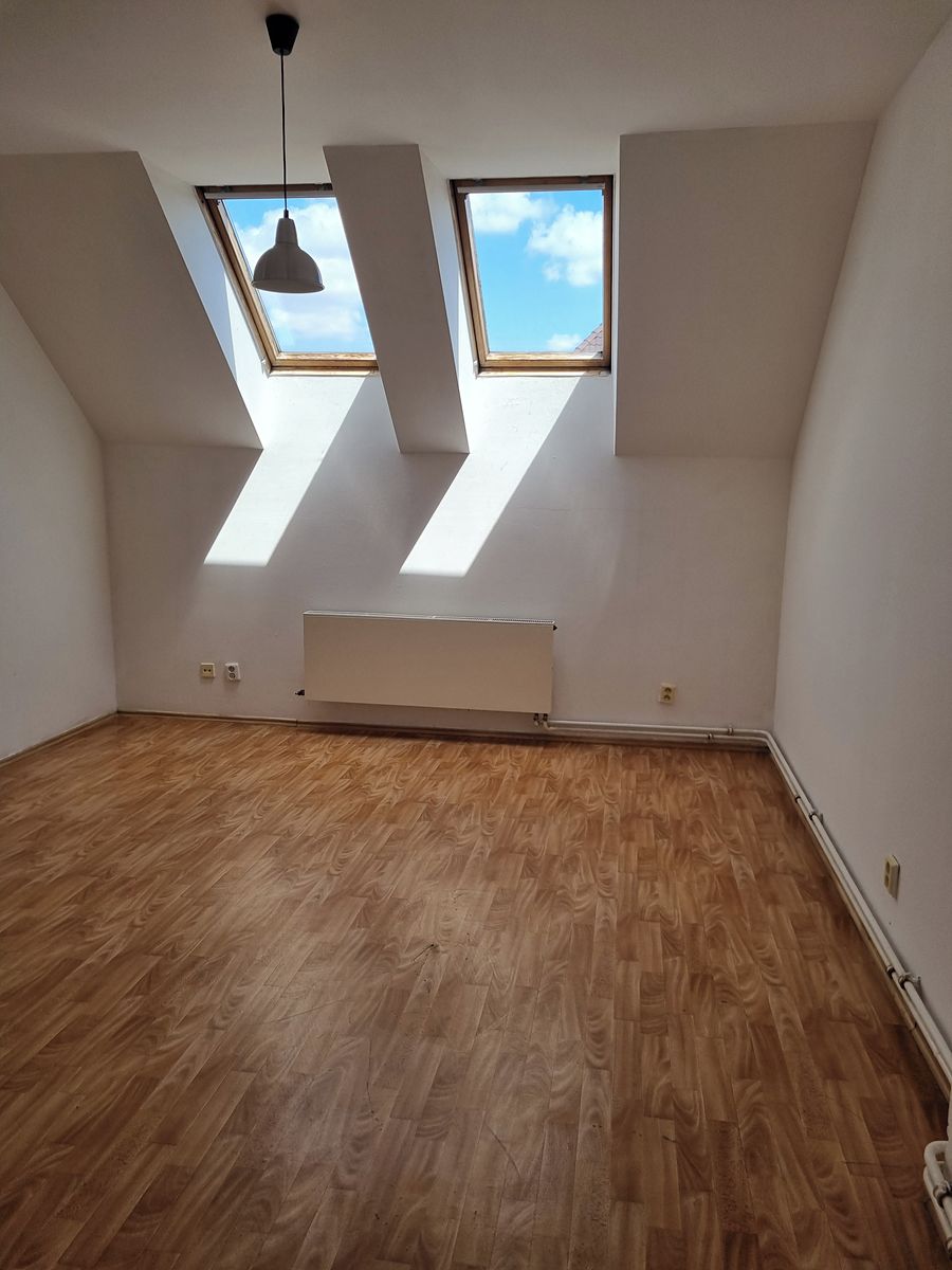 Prodej bytu 2+1 75 m² – fotografie 3
