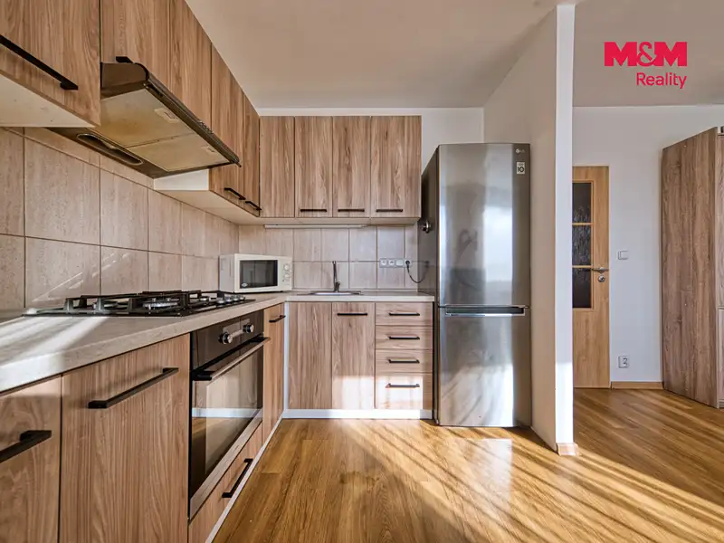 Prodej bytu 1+kk 30 m², Praha – náhled fotky 2