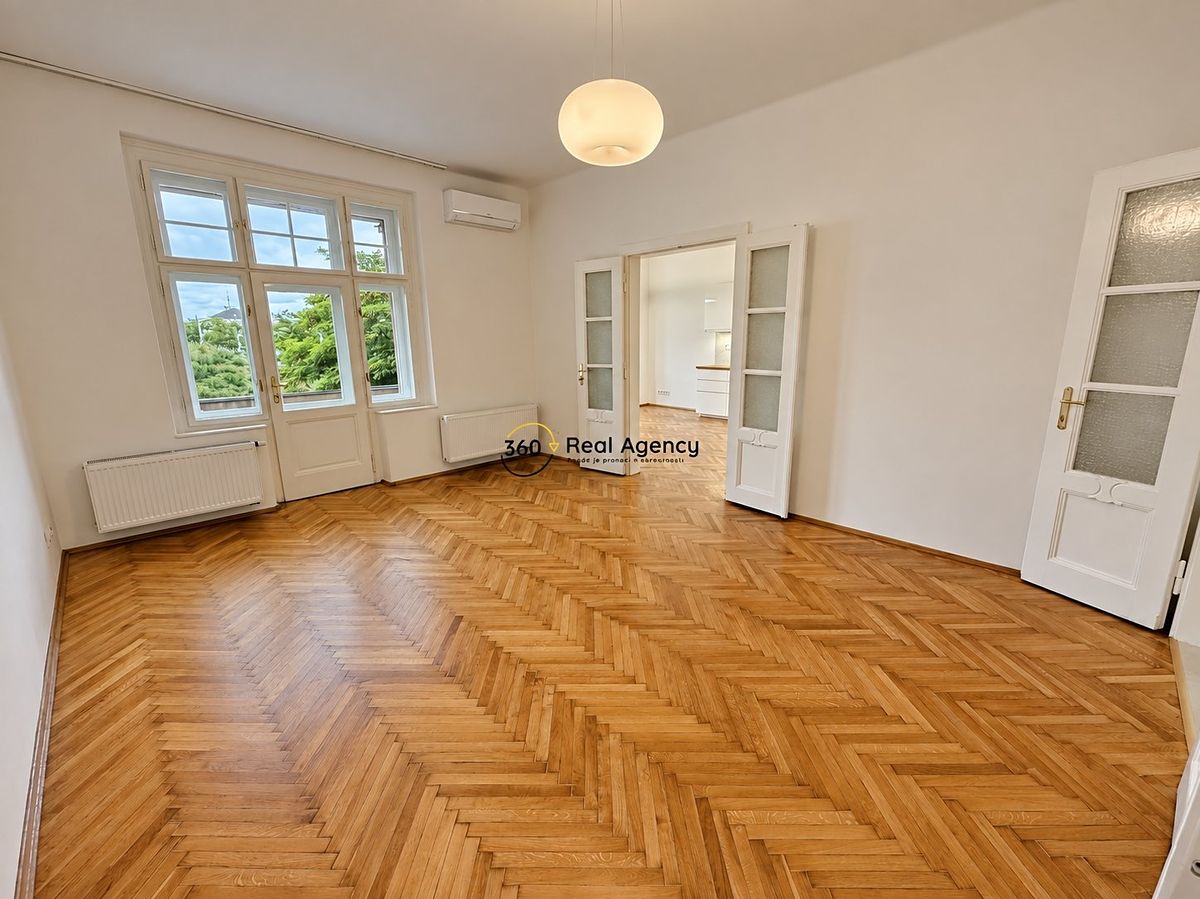 Pronájem bytu 4+kk 120 m² – fotografie 5