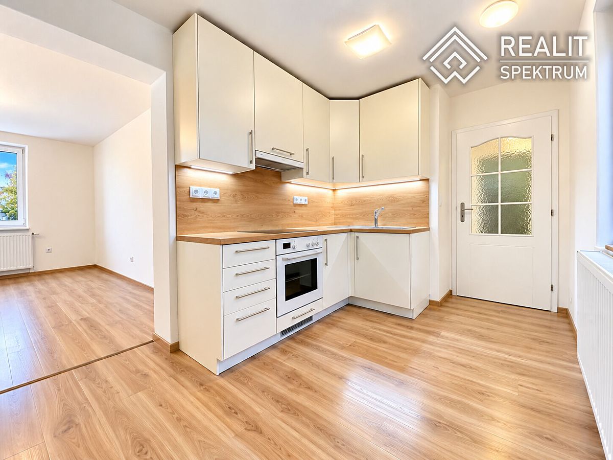 Pronájem bytu 2+kk 36 m²