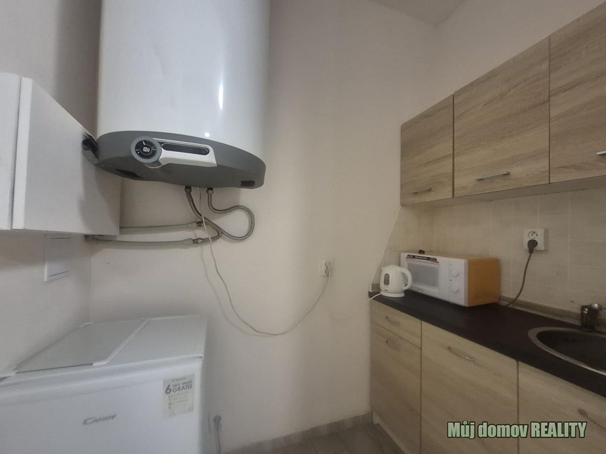 Pronájem bytu 1+kk 22 m² – fotografie 5