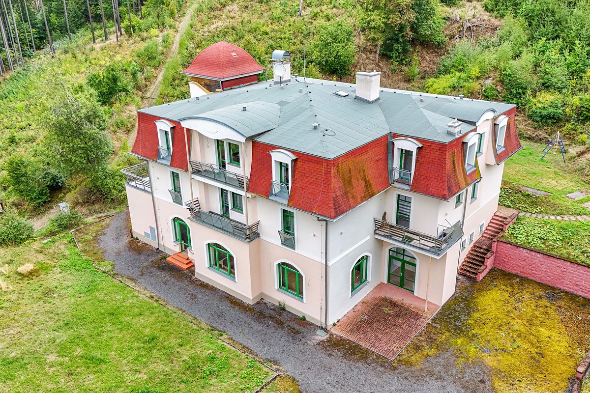 Prodej ubytovacího zařízení 899 m²