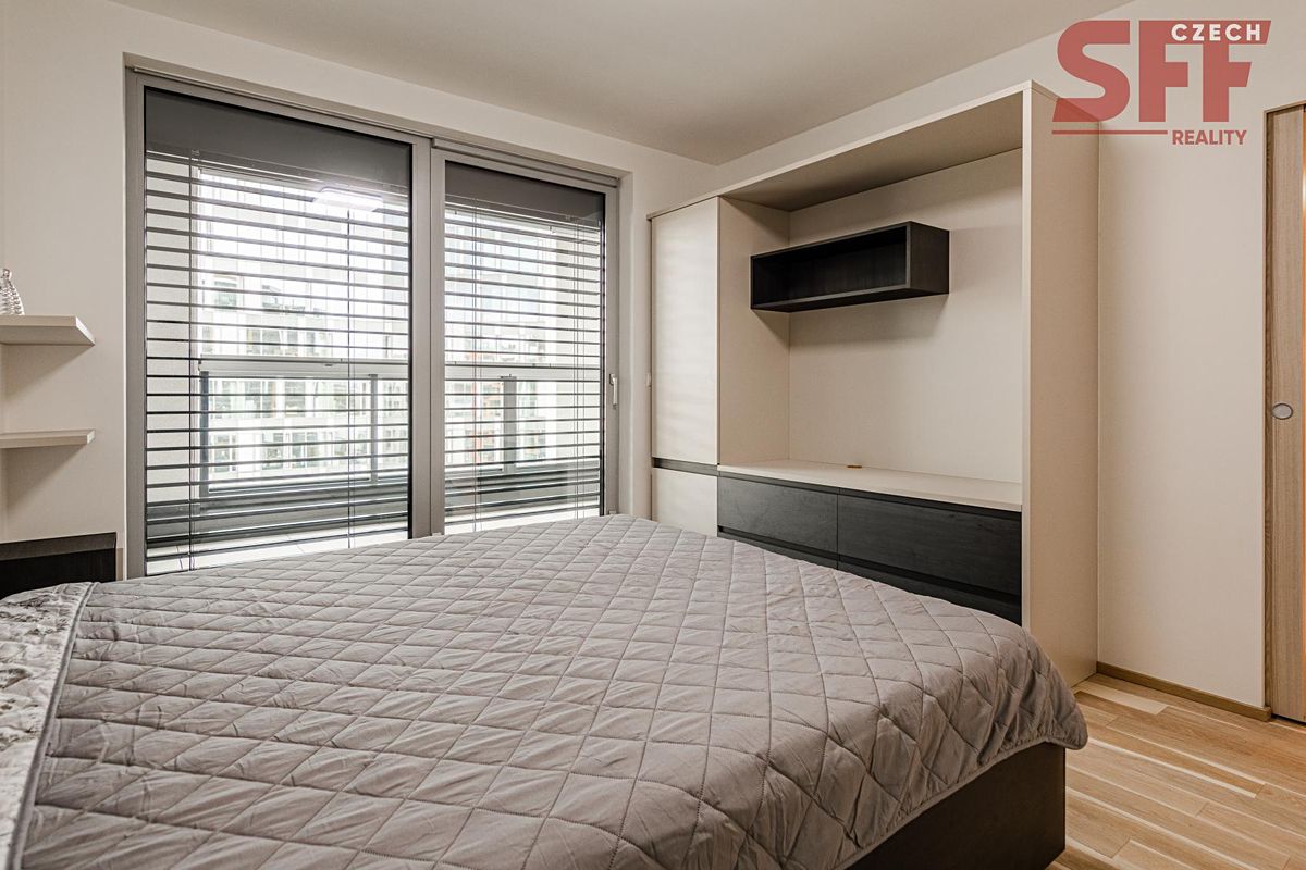 Pronájem bytu 2+kk 73 m² – fotografie 5