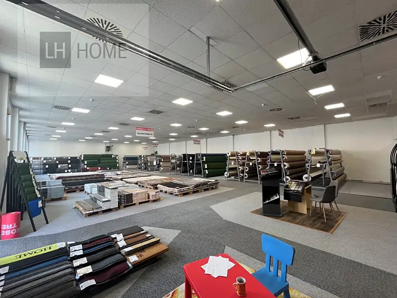 Pronájem obchodního prostoru 475 m², Mariánské Lázně – náhled fotky 2